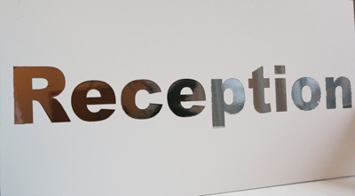Letras adhesivas de vinilo efecto espejo y cromo
